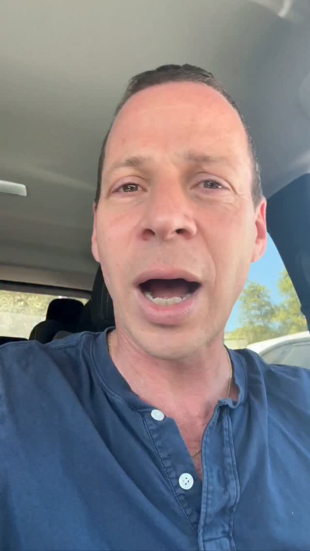 עמית סגל: מנסור בערבית ועבאס בעברית...