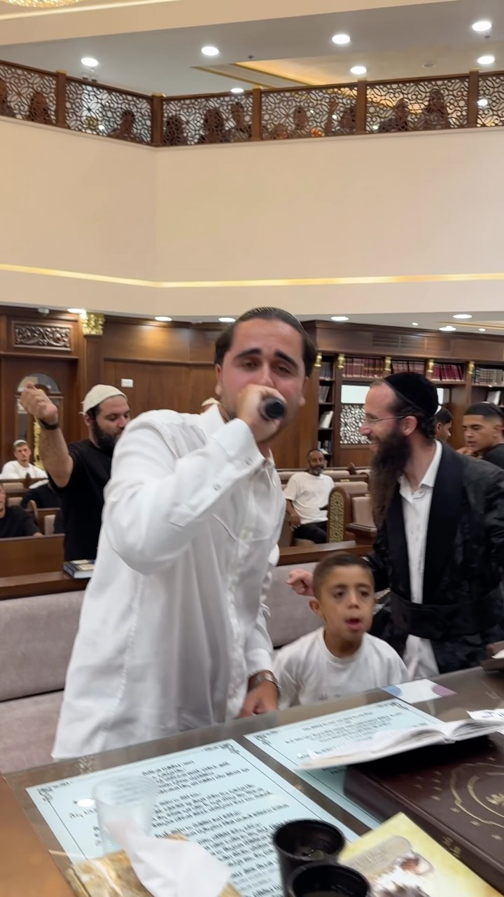 הרב יהושע מרגלית ארי הצדיק וליאור הזמר המוכשר בניגונים לה׳...