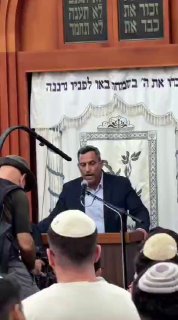 ראש עיריית שדרות אלון דוידי לנתניהו השבוע בישיבת ההסדר בעיר:...