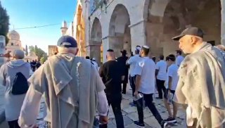 עליה להר הבית הבוקר תחת אבטחה כבדה...