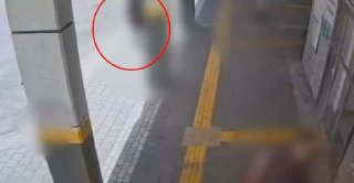 דקר את זוגתו ונמלט: הצהרת תובע הוגשה נגד החשוד...