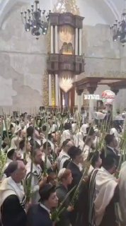 הלל בבית כנסת החורבה של קהילת זילברמן...