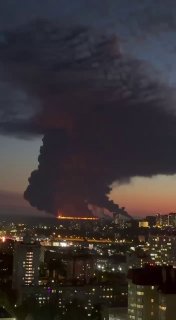רוסיה: מיכלית נפט עולה באש בנמל סוצ'י אחרי תקיפה אוקראינית...