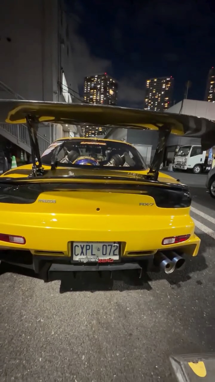 ⁨ מאזדה RX7 חולנית עם 1000 כ״ס עם גיר DCT !!!!...