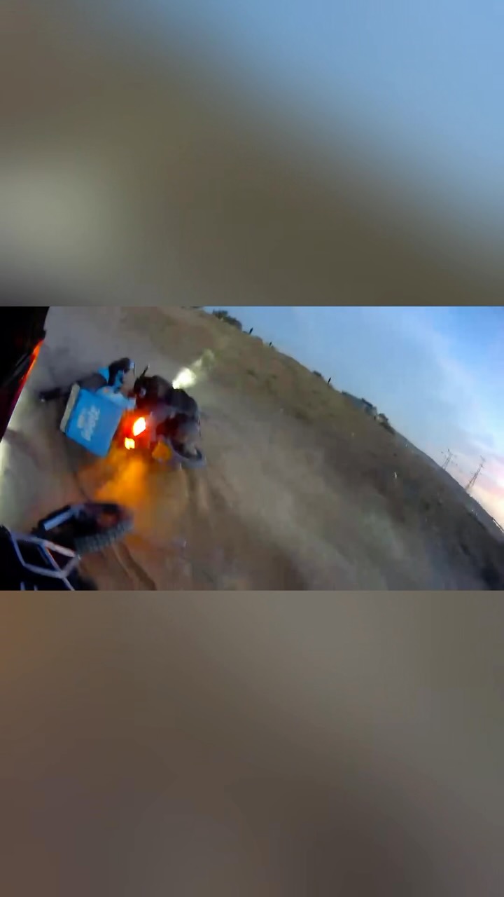 בטח ראיתם את התיעוד של האופנוענים שנסעו בכבישי הנגב עם דגלים...
