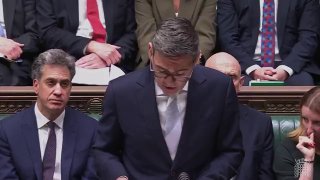 ראש ממשלת בריטניה, אנדי ברנהאם, אומר כי מזימת הפיגוע בבסיס חיל...