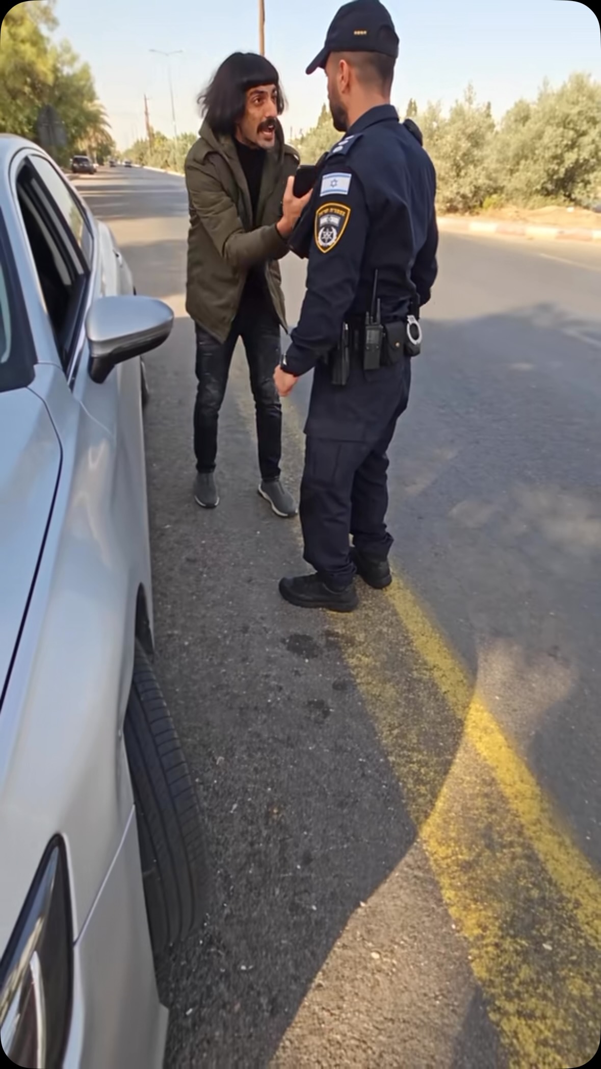 אתה רוצה לרושם לי דוח ?...