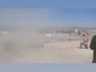 תיעוד חדש המופץ ברשתות באיראן מחיסולם של שני בכירים בפיקוד...