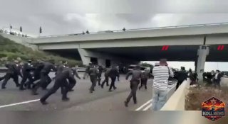 🚨 המשטרה השתמשה ברימוני הלם לפיזור ההפגנה במחלף יבנה....