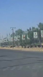 צנעא: כרזות אבל מציפות את הבירה החות'ית...
