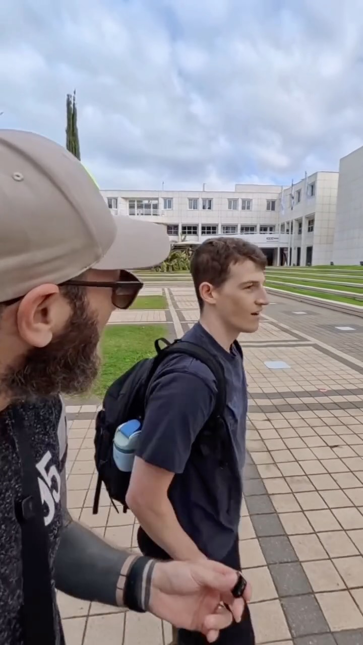 ⁨ הם אף פעם לא עומדים במבחן .אם זה לא שלט שהם אוהבים הם מצדיקים...