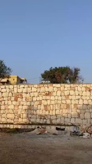 כתישת טימין... בזמן שחיל האוויר תקף את האזור המקיף את ואדי...