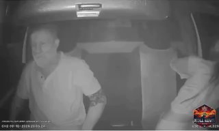 🔴 דרום אפריקה: גבר פתח באש לעבר שלושה חמושים שניסו לתקוף את...