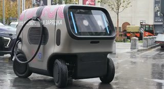 במוסקבה הופיעו עמדות טעינה אוטונומיות לרכבים חשמליים, שאפשר...