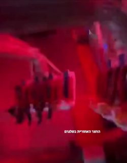 במקסיקו נהרגה צעירה בת 18 לאחר שנפלה ממתקן שעשועים...