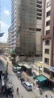 בניין רב-קומות שהיה בבנייה קרס ביום שישי בניירובי קנייה...