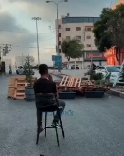 חברון :...