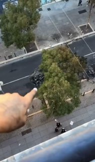 צרפת:...