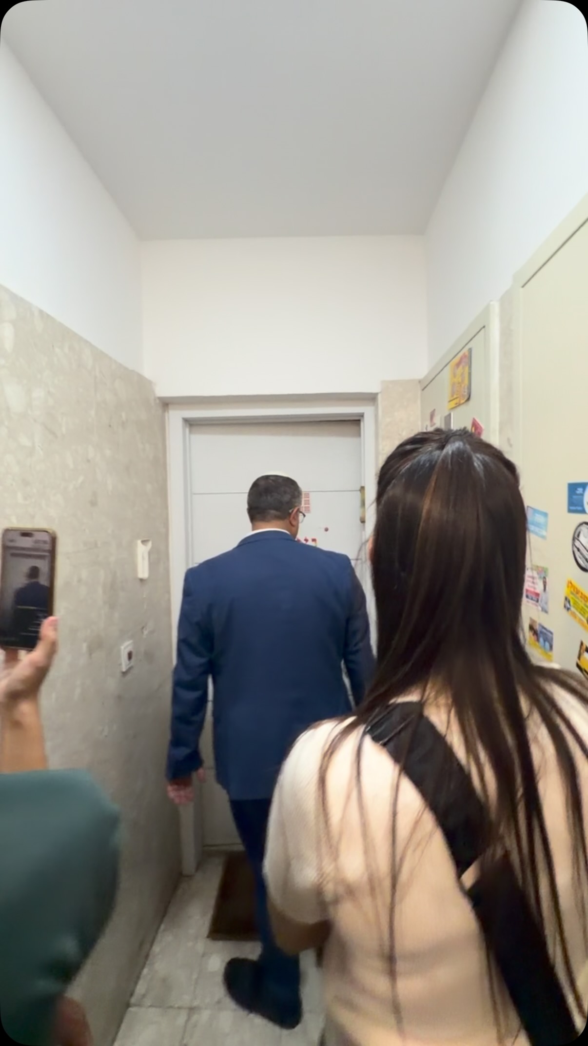הלכנו להעיר את הבת-ימים בבתים. צאו להצביע!...