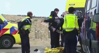 היסטוריה בהולנד: לראשונה נחתה סירת מהגרים בלתי חוקיים לחופי...