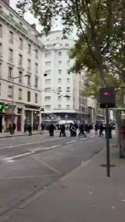 צרפת: קרבות רחוב בין שוטרים למפגינים/פורעים בעיר ליון....